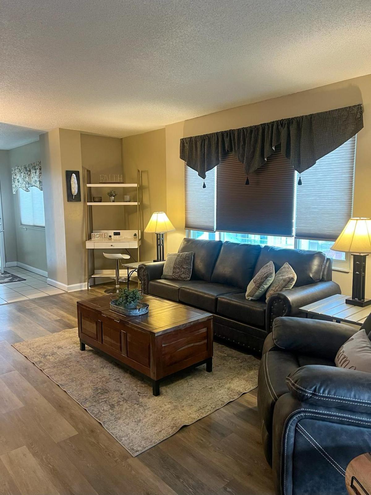 River Place Condos #401 2Bd ピジョンフォージ エクステリア 写真